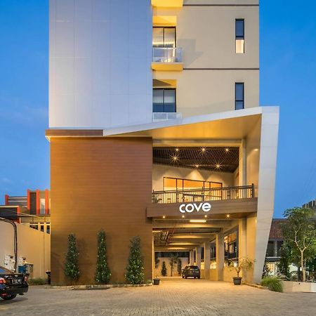 Cove Prima Aparthotel Jakarta Buitenkant foto